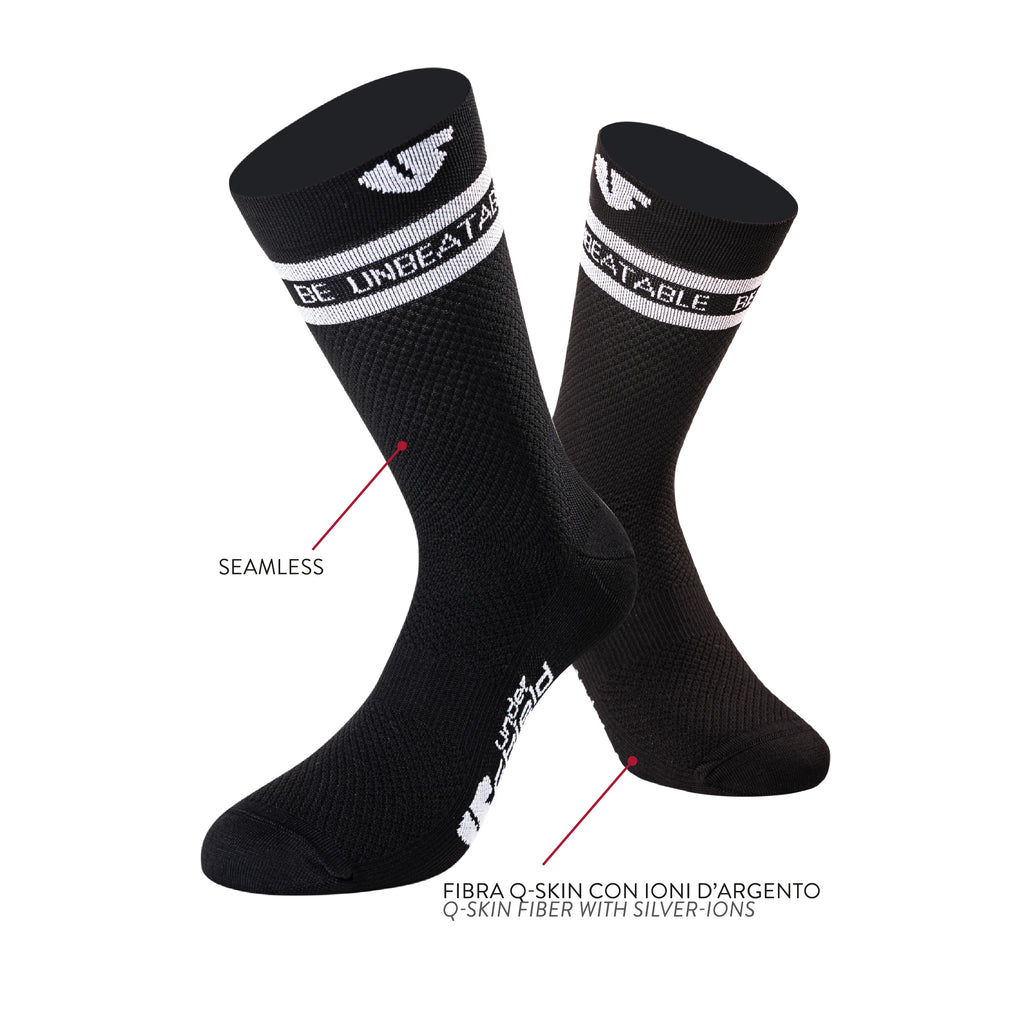 Under Shield® Q SKIN STRIPES Schwarze Sportsocken